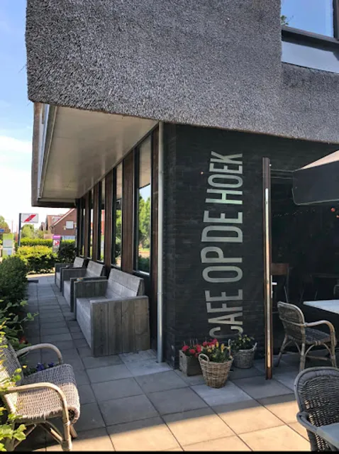 Cafe Op De Hoek