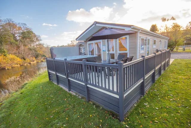 Riverside Caravan Park