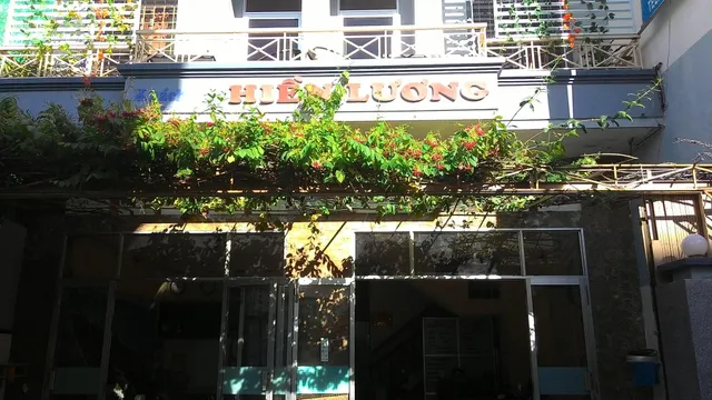 Khách Sạn Hiền Lương