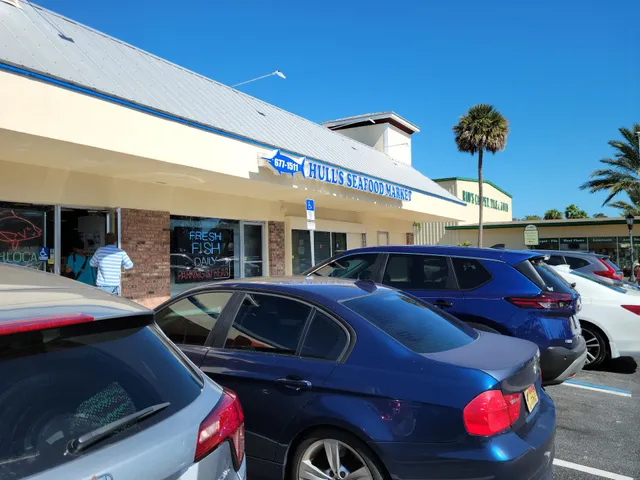 Hull's Seafood Market
