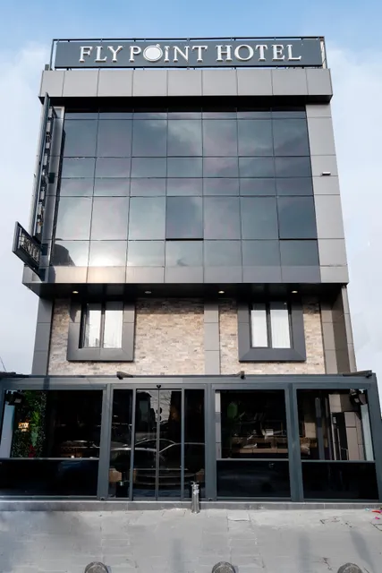 Fly Point Hotel