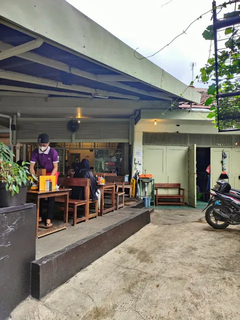 Bakso So'un & Mie Ayam Lodaya