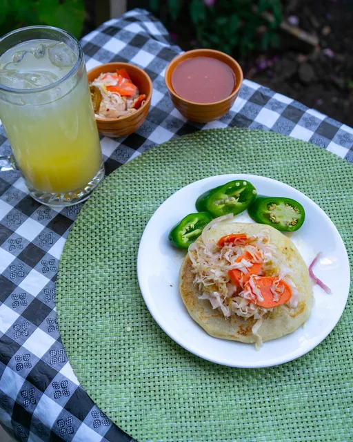 Exquisito Sabor Salvadoreño