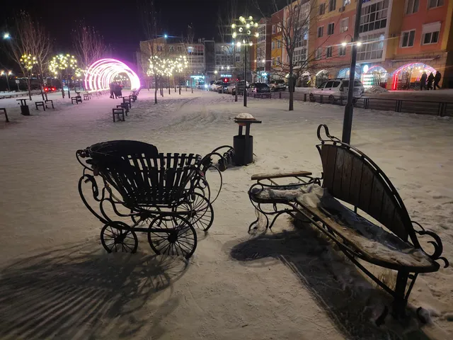 Panoramnyy Restoran Na Vode