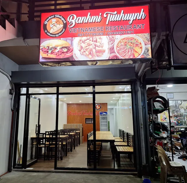 Banhmi Tuuhuynh VietNamese Restaurant