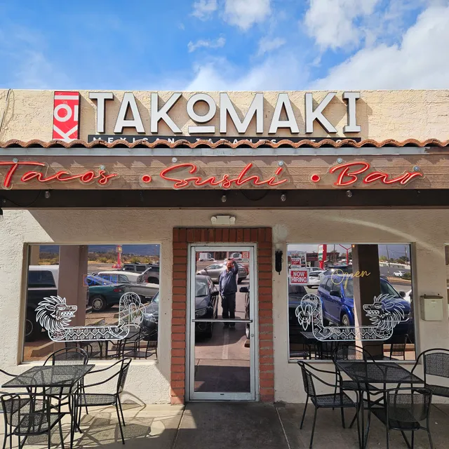 TakoMaki Mexican & Japanese Restaurant