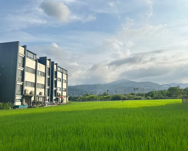 嗨斑馬輕旅行 - 宜蘭 冬山 2025田景民宿推薦 10-18 人團體包棟首選 家庭親子住宿好評 專業BBQ戶外烤肉架 人氣戲水池 熱門電動麻將桌 高CP值訂房優惠價格 鄰近夜市 冬山火車站 寵物友善評價 網友 網美 打卡必住平價