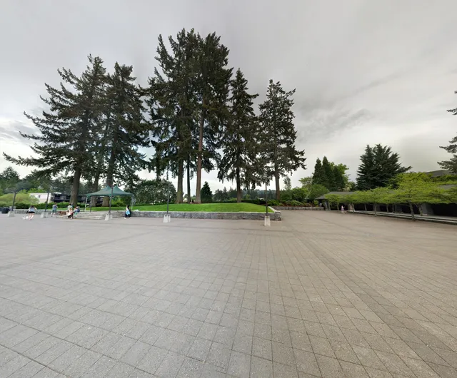 Millennium Plaza Park