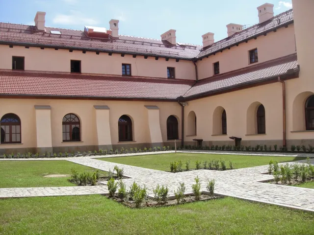 Dom Rekolekcyjny Św. Norberta, Klasztor w Hebdowie