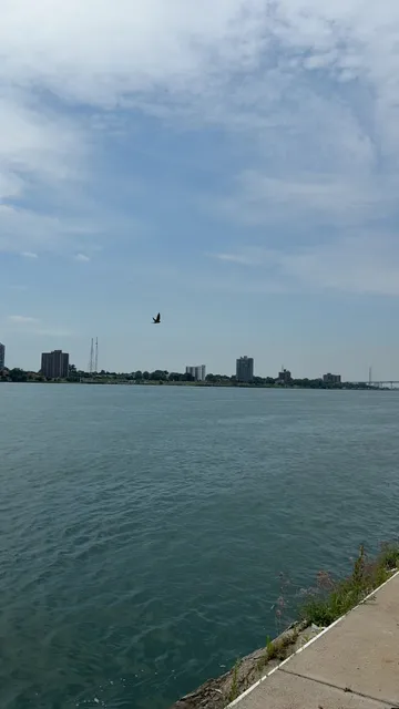 Detroit River Walk, near Bridge