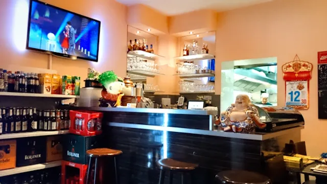 VIET HA - Goldener Karpfen