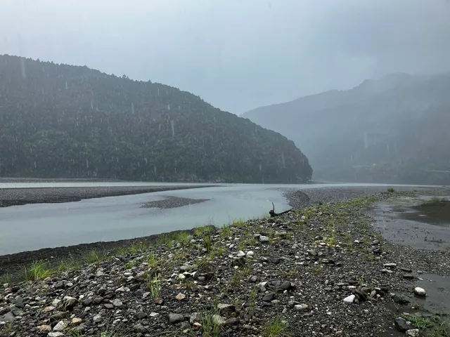 川の熊野古道 大斎原の河原