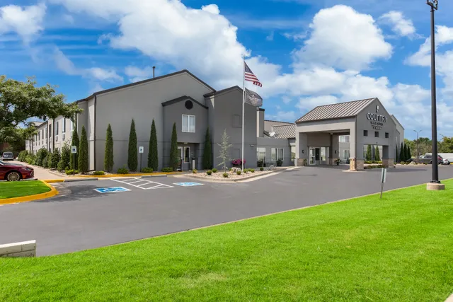 Country Inn & Suites by Radisson, Wichita East, KS