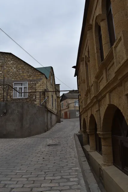 ДЕРБЕНТ памятник