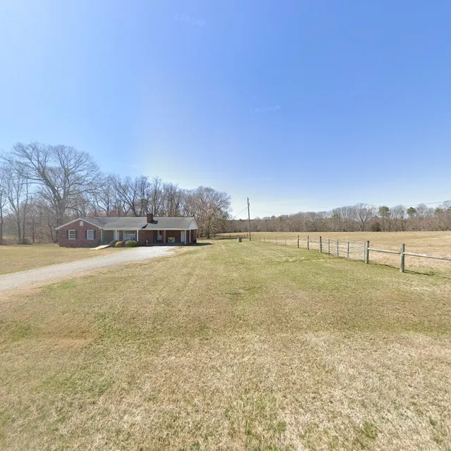 Triple BBB Vineyard Bed and Barn