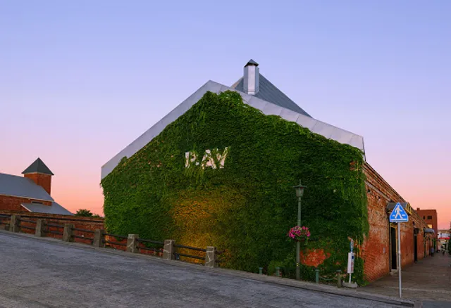 Kanemori Red Brick Warehouse - Bay Hakodate
