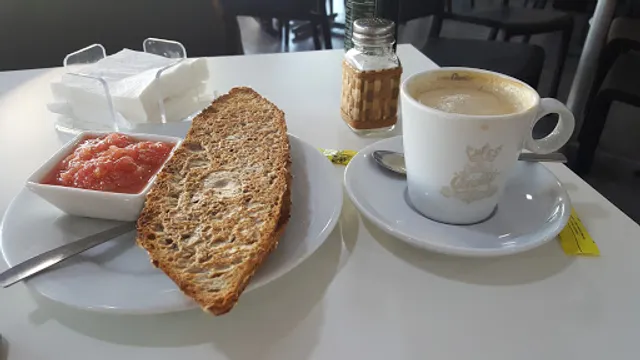 Cafetería Pedregal - Las Sirenas