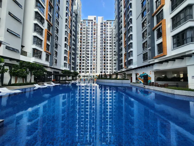 K Avenue by Merveille