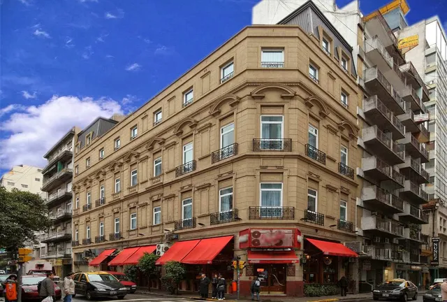 Europlaza Hotel & Suites