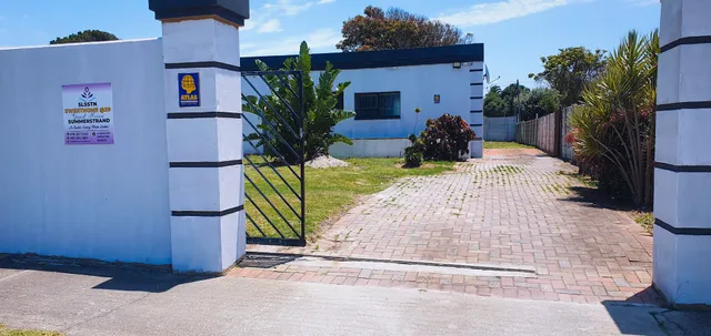 Sweet Home@39 guest house Summerstrand