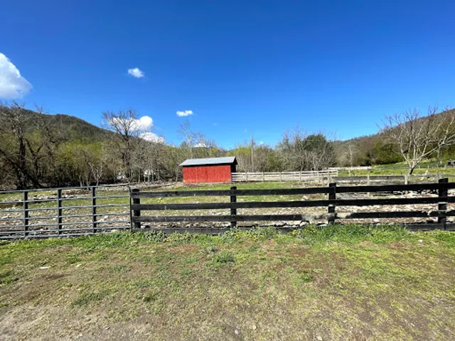 Graves Mountain Farm