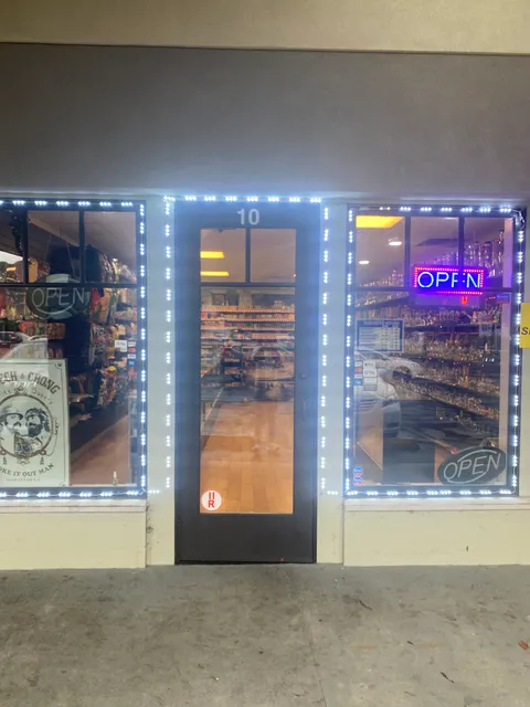 Dream smoke shop