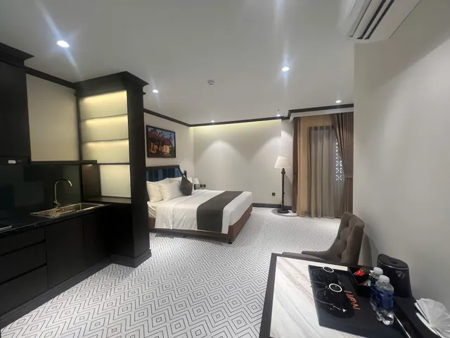 Westlake Lion Boutique Studio Hotel