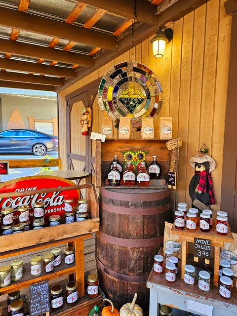 Ol Smoky Coffee Shop and County Store