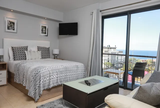 Forum Madeira Ocean View Apartment 5B