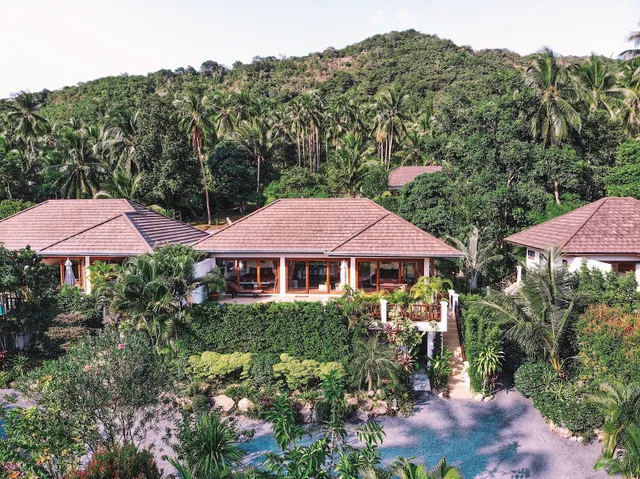 Tropical Season villa Resort