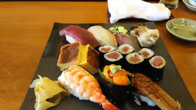 尚鮨(なおずし)