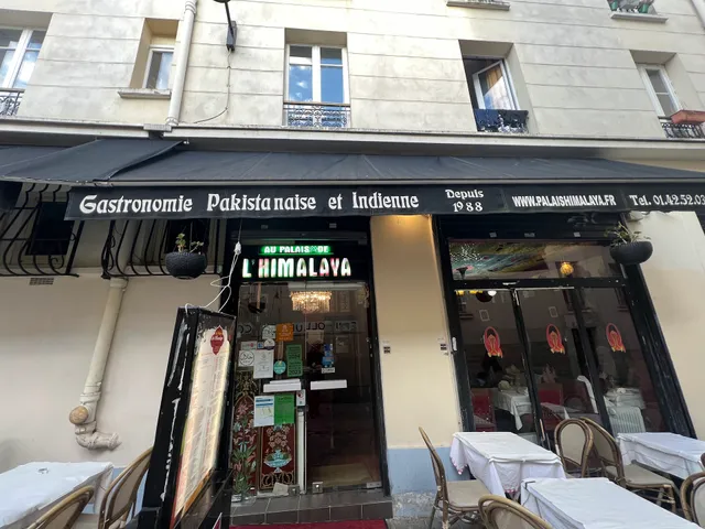 Au Palais de l'Himalaya