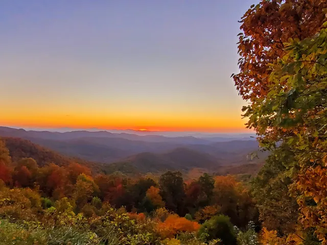 Mills River Valley Overlook