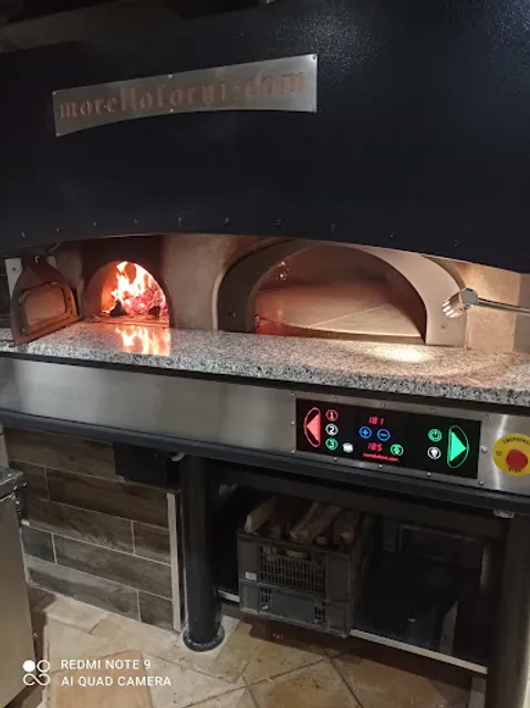La pizza au feu de bois