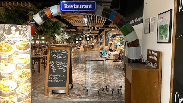 Restaurant-Kochmutze-im-Mobelhaus-Hoffner