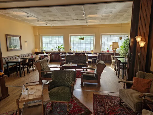 Café und Bar Saras Wohnzimmer