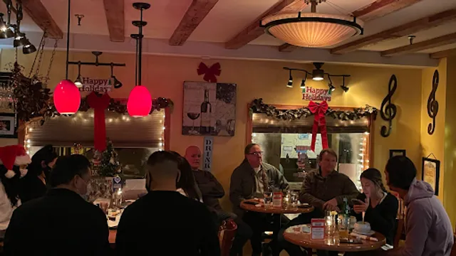 Canyon Bistro & Wine Bar