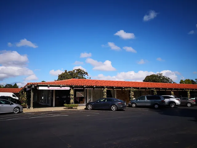 Moraga Shopping Center