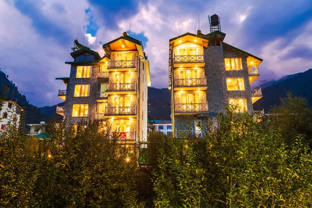 Tripli Hotels Stone House Cottages