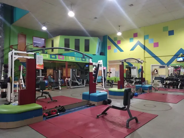 Holiday Gym and Spa Cebu