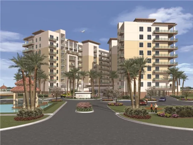 River Fly-In Condominiums