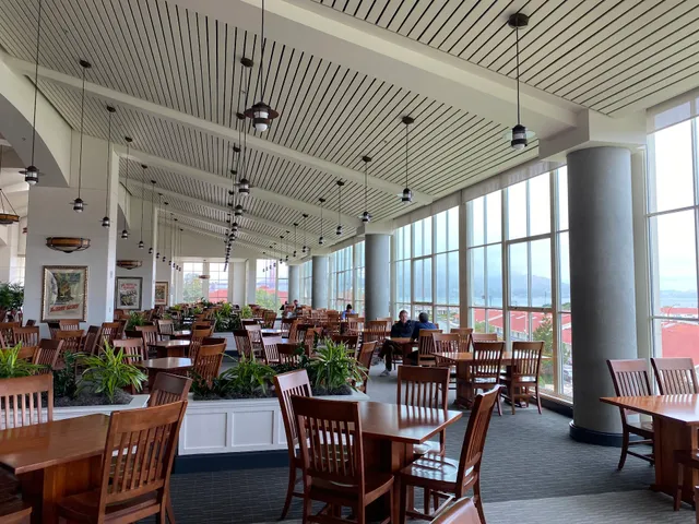 Letterman Digital Arts Center Dining Commons