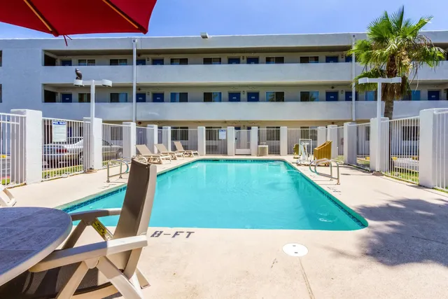 Motel 6 Tempe, AZ – Phoenix Airport – Priest Dr