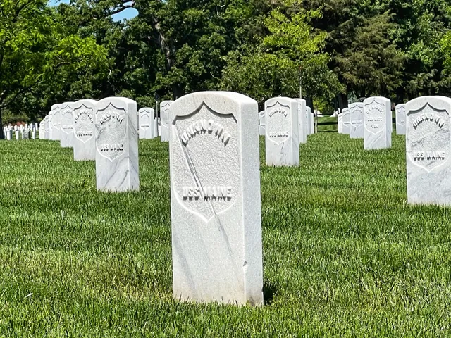 USS Maine Mast Memorial