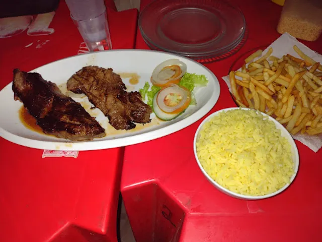 Le Pink Bar E Restaurante