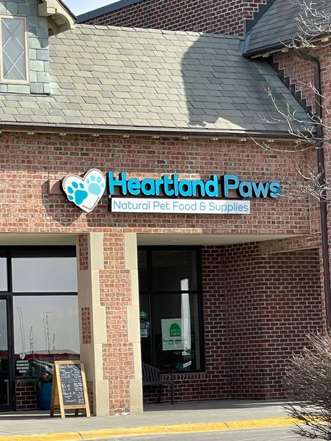 Heartland Paws