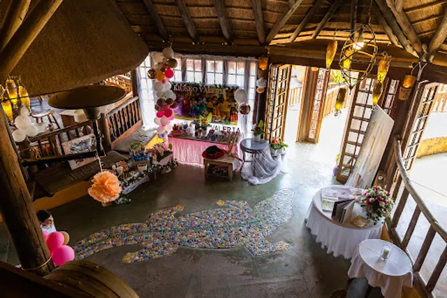 El Club Cocodrilo - The Crocodile Club Restaurante, Piscina, Chiringuito y Pistas Deportivas e Infantiles