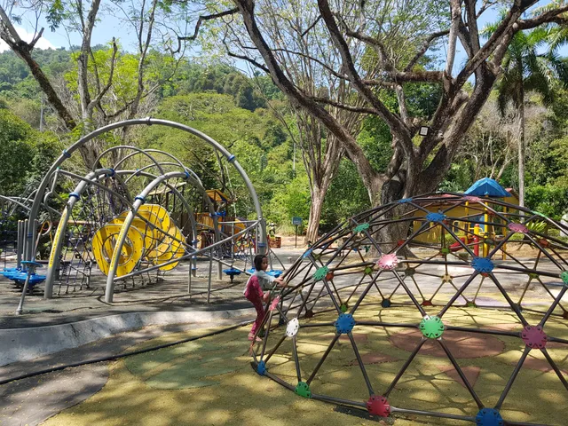 Youth Park Information Center (Pusat Informasi Taman Belia/பினாங்கு நகராட்சி பூங்கா தகவல் மையம்)