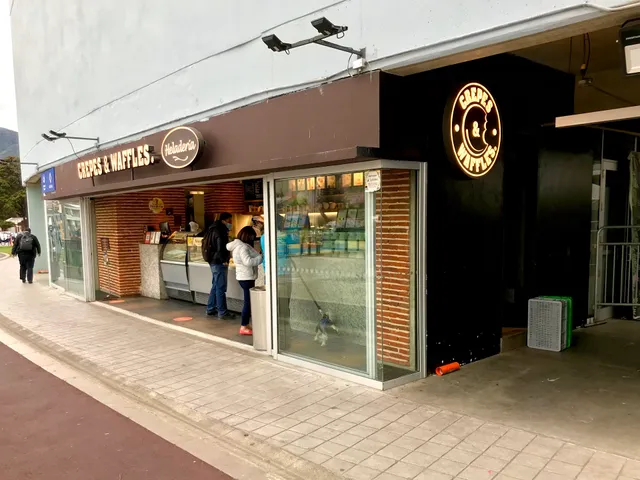Heladería Crepes & Waffles - Movistar Arena