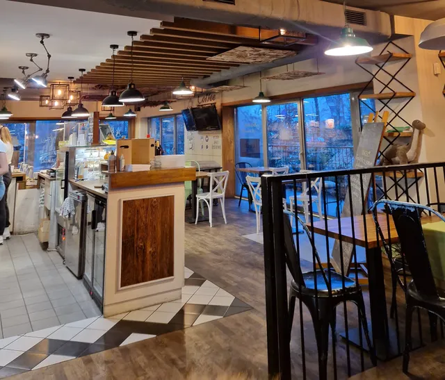 Castor Coffee & Lunch